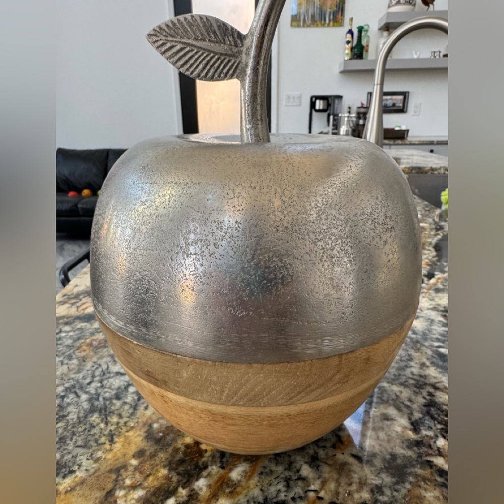 Apple bowl